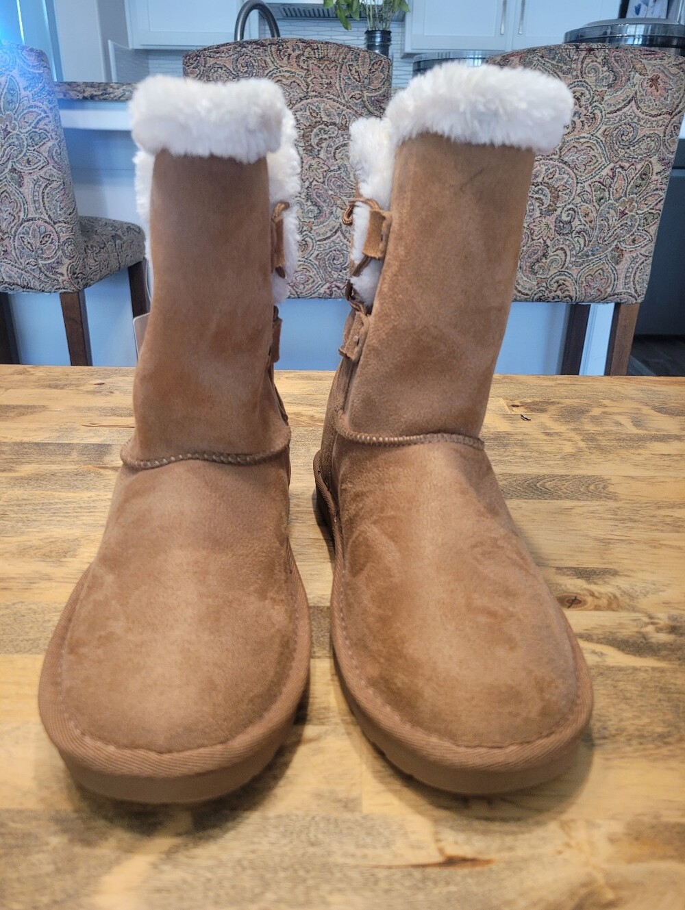 Women's Cozy Faux-Shearling Suede Winter Boots - Brown